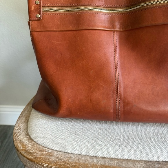 Sezane Sam leather tote bag - Picture 6 of 13